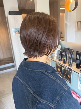 ブラウンカラー