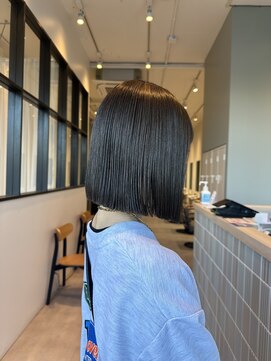 切りっぱなしボブ/外ハネ/大人可愛い/髪質改善/シースルーバング