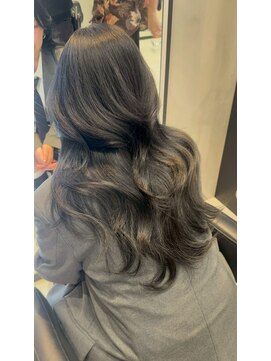 ジュノヘアージャパン 表参道(JUNO HAIR JAPAN) 黒髪/クラゲヘアー/オリーブグレー/小顔/ココアベージュ/渋谷