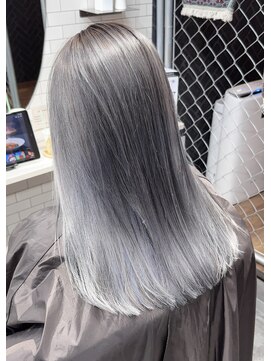 アミーゴ(AMIGO) ホワイトバレイヤージュ