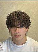 メンズセンターパートニュアンスパーマ韓国ヘアフェザーショー
