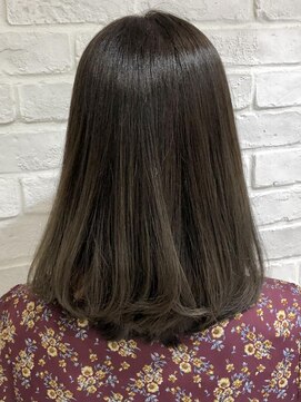 コム(com by neolive) グラデーションカラーミディ3