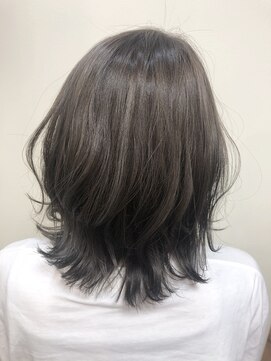 モ ディープ 泰夢(mo’Deep 泰夢) グレージュミディ