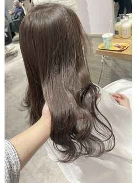 リーオオサカ(Lee Osaka) 【Lee大阪店】可愛さ120%♪くすみブラウン/新出奈津樹