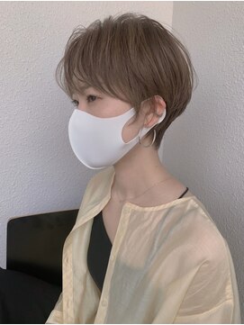 マッシュアンドマッシュアヴェダ ららぽーと福岡店(mash&mash AVEDA) 20代30代40代前下がりハンサムショート福岡博多