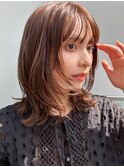 ベージュインナーカラーショートボブレイヤーミディアム前髪