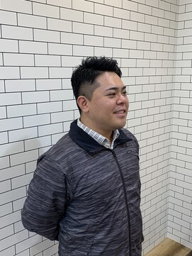 バーバーショップヒーロー 八王子店(BARBER SHOP HERO) ナチュラルツーブロック アップバング