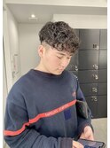 スペインカールスパイラルパーマツイストパーマフェード短髪