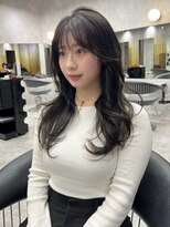 シティ(CITY)&nbsp;オリーブグレージュ　レイヤースタイル　韓国ヘア