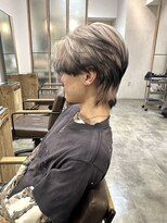 レミー(Remii)&nbsp;センターパートウルフ×エンドカラー 【Remii大通】