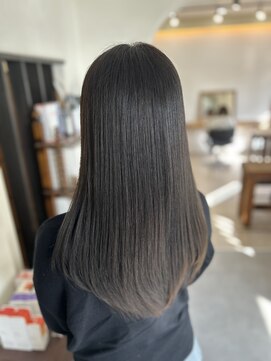 アーク(ARK from INFINI) さらさらレイヤーカット+髪質改善バイカルテ