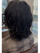 ディータ(Dita) ミディアム。ロングパーマ