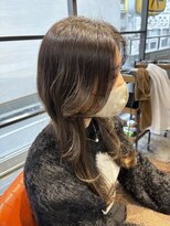インス(ensue)&nbsp;◎大人可愛いハイライトフェイスレイヤー×小顔レイヤー