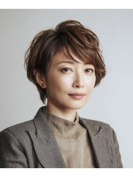 ハーツ(Hearts) 立体感と品格を備えた大人の洗練ショートヘア