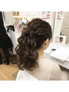 ヘアセット専門店 ナゴミ 池袋店(nagomi) ポニーテール