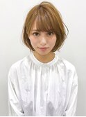 ショートふんわりボブ