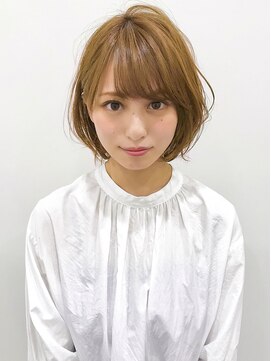 シウ 人形町(shiwu) ショートふんわりボブ