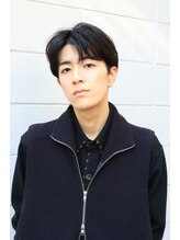 プランツヘアー カジュアルセンターパート