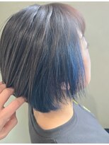 ヘアーアンドネイル ルシア(Hair&Nail Lucia)&nbsp;ネイビーブルーのインナーカラー