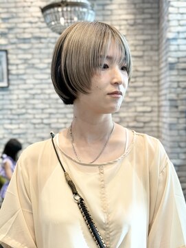 エン(YENN) 立体感カラー×モードボブ