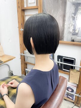 リッカ(RICCA) 切りっぱなしミニボブ【RICCA 恵比寿　サイトウジュンヤ】