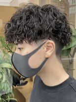 フィフス 天神大名(fifth) 天神大名メンズパーマツイストスパイラルパーマ波巻きパーマ強め