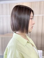 ラヴィエール(LAVIERE by R-EVOLUT)&nbsp;白髪ぼかしハイライト　グレージュ　ミディアム　タッセルボブ