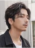 大分毛流れフェザーパーマメンズカット刈り上げセンターパート