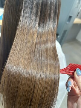 エマヘアープラス(Emma hair plus) 髪質改善トリートメントでダメージケア