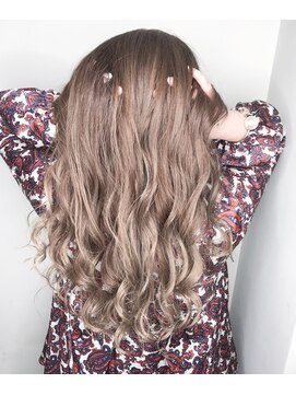 ワット 新宿店 【W-ワット-新宿店 担当田辺貴裕】オーキッドグレー♪