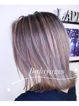 エミーバイモアムー(Emmie byMoremuu) バレイヤージュ