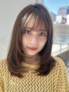 バイオレットジェム(Violet`jem) ミディアムヘアーレイヤーカットベージュカラー韓国ヘア