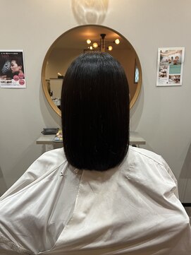トラッド(TRAD) 毛先収まるミディアムカット