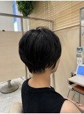 大人ショート　くびれハンサムショート