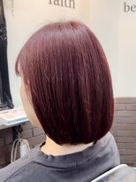 コークハットヘアーズ(Coke Hat Hairs)&nbsp;赤系カラーボブ