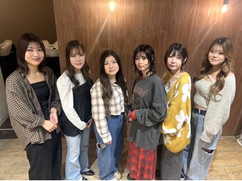 ロカリタ キョウト 千本丸太町店(ROCAReTA kyoto)の写真/トレンドに敏感な女性スタイリストが集結!ナチュラルな中に+αの提案で飾りすぎない絶妙なニュアンスを表現