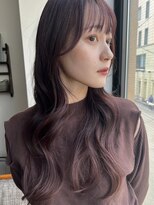 ポール(pole)&nbsp;札幌ロング　ラベンダーベージュ顔まわりのレイヤー