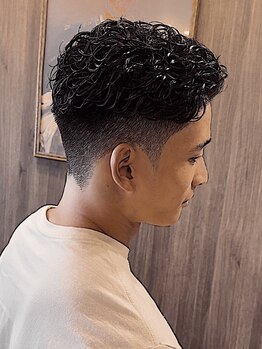 グラディ(GLADY)の写真/≪西新井駅徒歩5分≫メンズパーマ全11種類！全てを【独学】で研究し続け、辿り着いた答えを提供