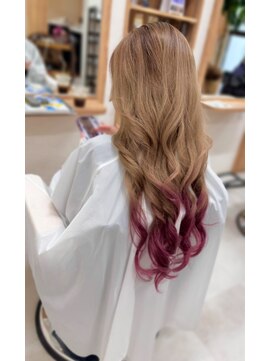 トゥエンティ(twenty) グラデーションピンク