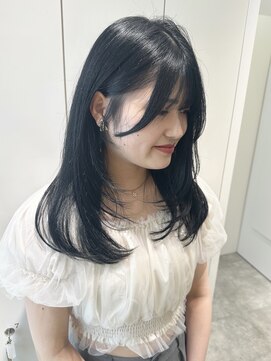 パーヴミックスガラ(Parve Mix GALA) 暗髪×レイヤーで大人可愛いスタイル