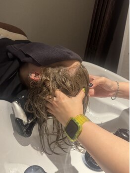 ケンジ 横須賀中央(KENJE)の写真/頭皮や髪のお悩みは人それぞれ…。プロが行う、極上ヘッドスパでお悩み解決！健康的な髪へ。