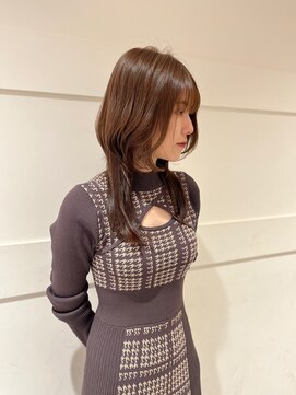 ビーハイブアヴェダ PARCO2店(BEHIVE AVEDA) オリーブベージュウルフレイヤー【三橋由奈】