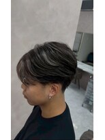 メンズサロン キング 高槻店(Men’s salon K!ng)&nbsp;フェザーショートアップバングセンターパートメンズハイライト
