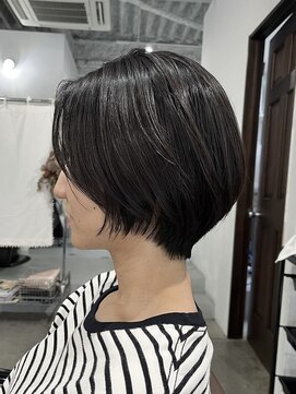 アオゾラヘアーカミノウラ(AOZORA HAIR kaminoura) ショートボブ 似合わせカット 骨格矯正 髪質への理解で再現
