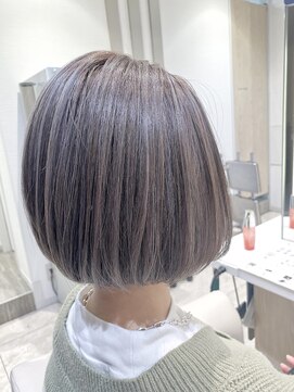 ケンジ 平塚 アネッタ(KENJE annetta) 首が綺麗に見えるボブ×ハイライトカラー