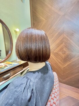 エルサフィロ ヨドヤバシ(el zafiro yodoyabashi) 【el zafiro yodoyabashi】暖色系マッシュボブ