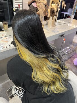 ラビス 浦和(Lovis) 浦和/ホワイトカラー/韓国/シールエクステ/イヤリングカラー