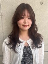 ホテリー(Hotely)&nbsp;レイヤーカット／レイヤースタイル/ミディアムレイヤー