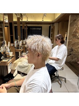ヘアリゾートエーアイ 新宿西口店(hair resort Ai) ハイトーン×スパイキーショート
