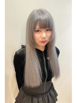 パーミル ヘア クマモト(permille ‰ hair Kumamoto) シルバー×ホワイト